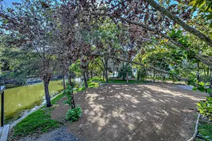 1336 S Lakeside Dr, Kingsland, TX 78639 - Photo 25