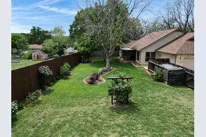 267 Meadowlakes Drive, Meadowlakes, TX 78654 - Photo 35