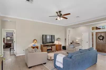 267 Meadowlakes Drive, Meadowlakes, TX 78654 - Photo 11