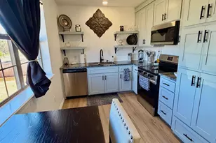 404 W Haynie St, Llano, TX 78643 - Photo 5