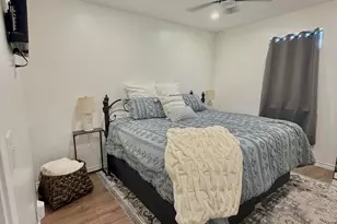 404 W Haynie St, Llano, TX 78643 - Photo 9