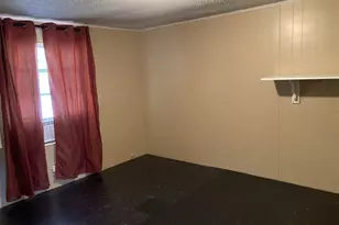 207 E Elm St, Burnet, TX 78611 - Photo 9