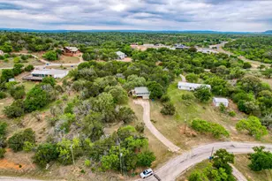 204 W Lakeshore Dr, Llano, TX 78643 - Photo 9