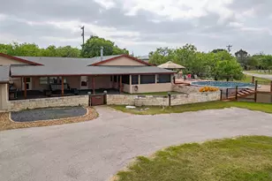 1307 Hillcrest Dr, Granite Shoals, TX 78654 - Photo 1