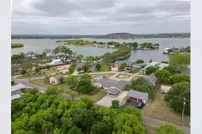 1307 Hillcrest Drive, Granite Shoals, TX 78654 - Photo 3