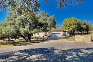110 Llano Oaks Dr, Llano, TX 78643 - Photo 1