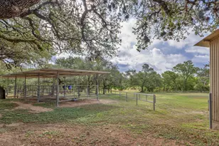 1912 Us-281 S Hwy, Johnson City, TX 78636 - Photo 37