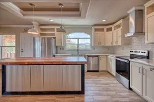 241 E Flag Creek Ranch Rd, Llano, TX 78643 - Photo 3