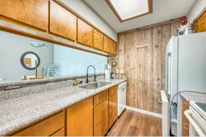 801 B Grassy Knoll, Horseshoe Bay, TX 78657 - Photo 7