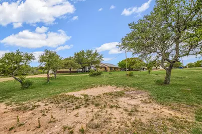 800 Texas Avenue, Kingsland, TX 78639 - Photo 21