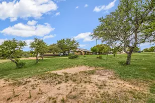 800 Texas Ave, Kingsland, TX 78639 - Photo 21