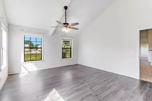 2906 Oak Ridge Dr, Horseshoe Bay, TX 78657 - Photo 11