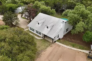 360 Darwin Dr, Burnet, TX 78611 - Photo 3