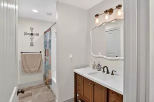 360 Darwin Dr, Burnet, TX 78611 - Photo 13