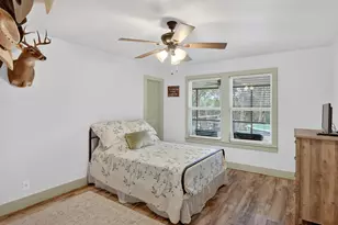 360 Darwin Dr, Burnet, TX 78611 - Photo 17