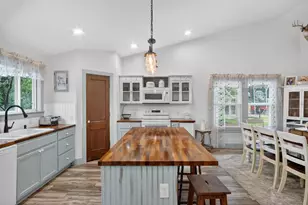 360 Darwin Dr, Burnet, TX 78611 - Photo 9