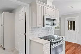 710 Cottonwood Dr, Burnet, TX 78611 - Photo 13