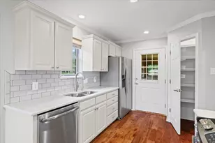 710 Cottonwood Dr, Burnet, TX 78611 - Photo 15