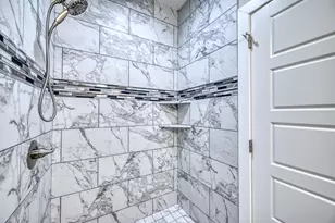 1915 Willow St, Kingsland, TX 78639 - Photo 13