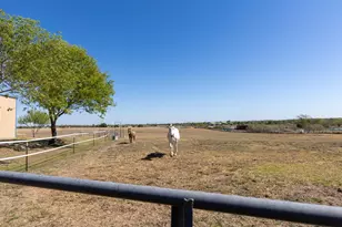 13639 Abrahamson Rd, Manor, TX 78653 - Photo 27