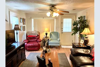 708 Avenue S, Marble Falls, TX 78654 - Photo 5