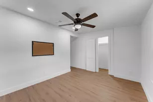 407 E Kerr St, Burnet, TX 78611 - Photo 9