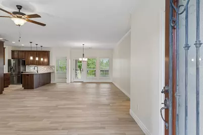 824 Sun Ray, Horseshoe Bay, TX 78657 - Photo 3