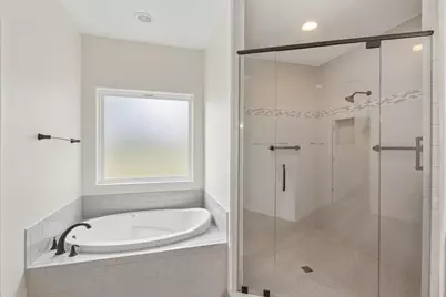 824 Sun Ray, Horseshoe Bay, TX 78657 - Photo 11