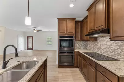 824 Sun Ray, Horseshoe Bay, TX 78657 - Photo 9