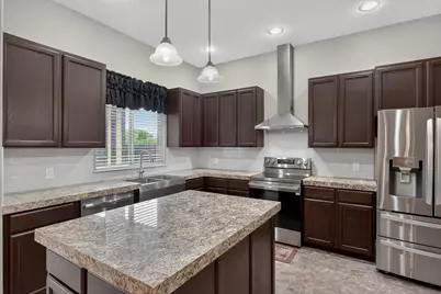 212 Knights Row, Cottonwood Shores, TX 78657 - Photo 9