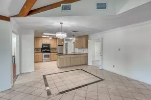 104 Bluebird Ln, Highland Haven, TX 78654 - Photo 23