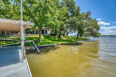 104 Bluebird Lane, Highland Haven, TX 78654 - Photo 17