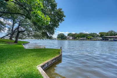104 Bluebird Lane, Highland Haven, TX 78654 - Photo 15