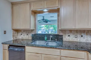 104 Bluebird Ln, Highland Haven, TX 78654 - Photo 41