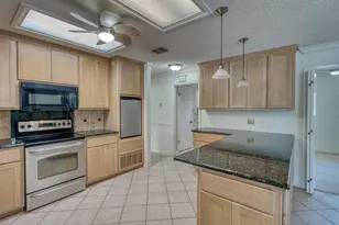 104 Bluebird Ln, Highland Haven, TX 78654 - Photo 27