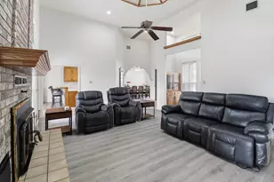 907 Sherman Dr, Marble Falls, TX 78654 - Photo 7