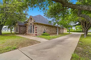 907 Sherman Dr, Marble Falls, TX 78654 - Photo 5
