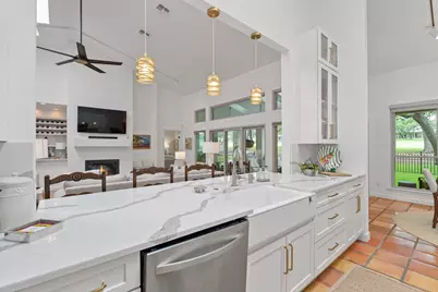 106 Southern Spur, Horseshoe Bay, TX 78657 - Photo 11