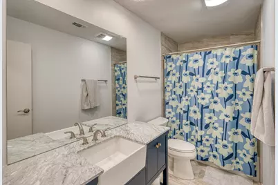 506 Lost Spur, Horseshoe Bay, TX 78657 - Photo 17