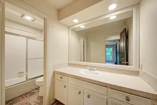 320 Lucy Ln, Horseshoe Bay, TX 78657 - Photo 31