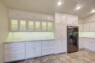 320 Lucy Ln, Horseshoe Bay, TX 78657 - Photo 13