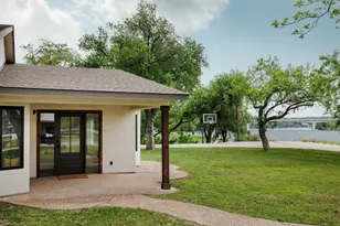 500 Lakeshore Dr, Marble Falls, TX 78654 - Photo 5