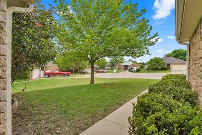 7 Westridge Place, Lampasas, TX 76550 - Photo 5
