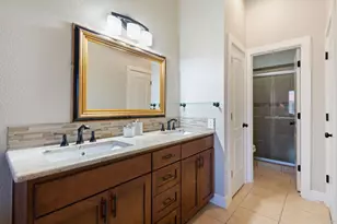 402 Hi Stirrup E4, Horseshoe Bay, TX 78657 - Photo 15