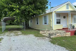 301 N Rhomberg, Burnet, TX 78611 - Photo 23