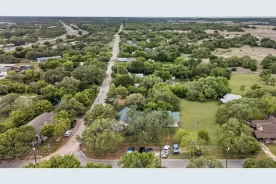 410 W West, Bertram, TX 78605 - Photo 39