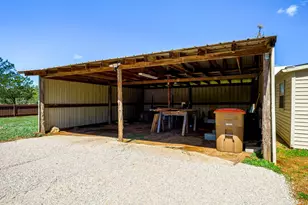103 N Ave Q, Johnson City, TX 78636 - Photo 15