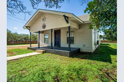 103 N Avenue Q, Johnson City, TX 78636 - Photo 1