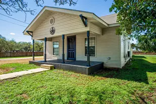 103 N Ave Q, Johnson City, TX 78636 - Photo 1