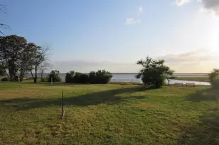 110 W Lakecrest Dr, Bluffton, TX 78607 - Photo 35